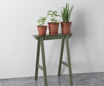 Modern Potted Green Plant-ID:624507857