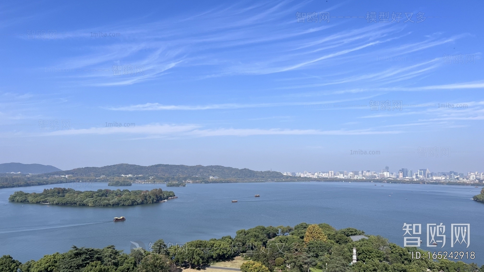 现代森林湖泊风景