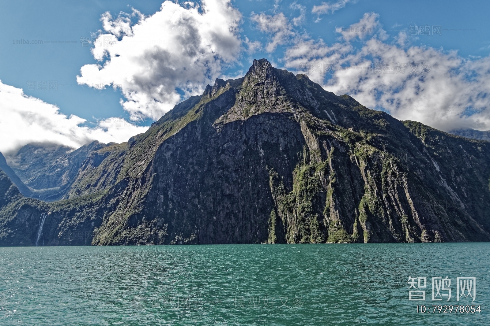 现代湖泊森林风景