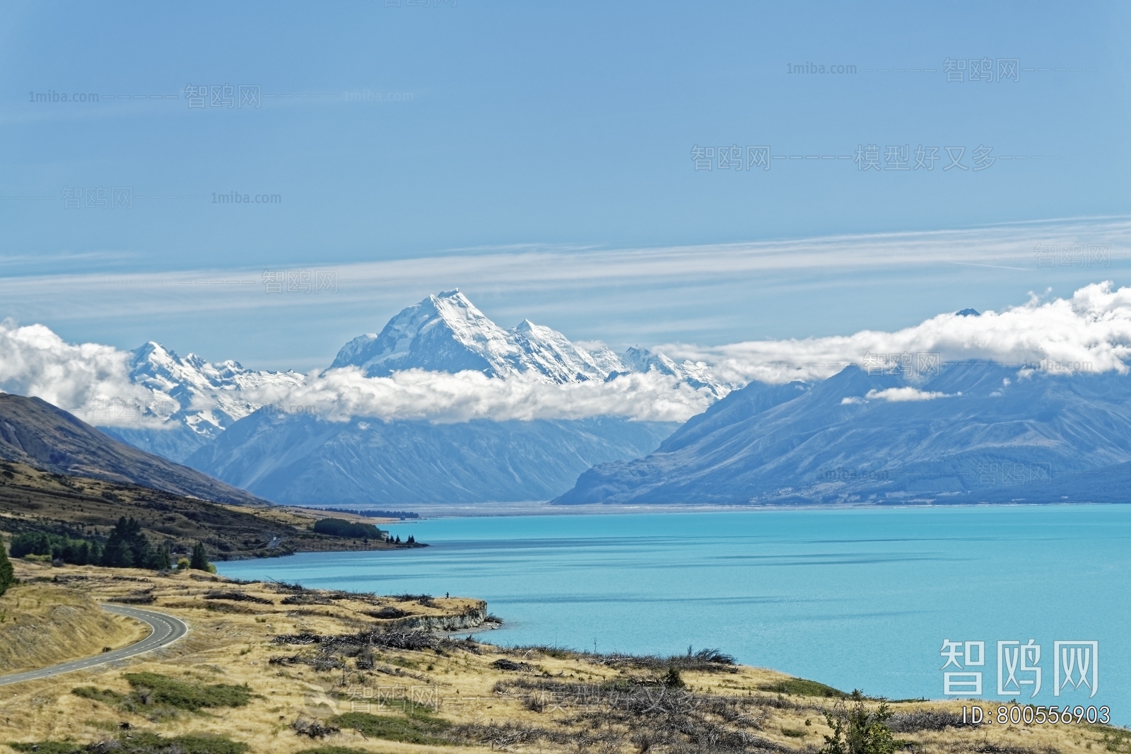 现代雪山湖泊风景