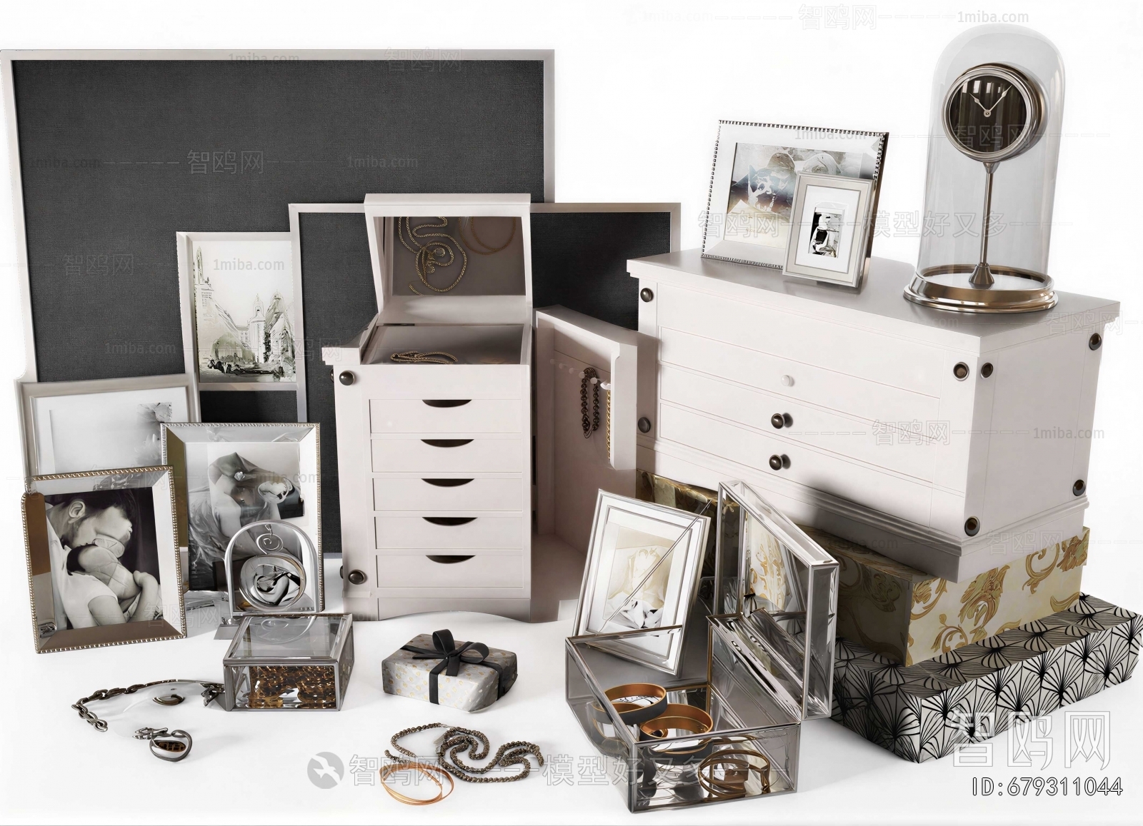 Modern Decorative Set