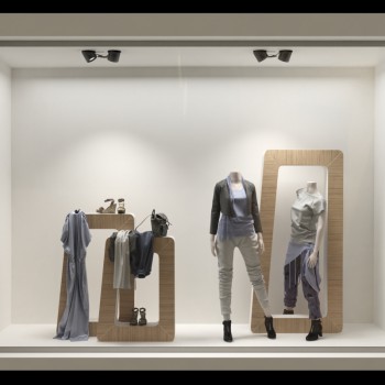 现代服装店橱窗设计-模型ID【498727】