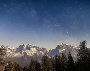 唯美雪山夜景-ID:5700242