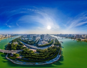 白天城市江流岸边全景HDR-ID:747529037