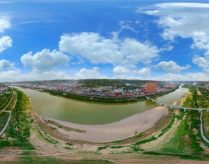 白天城市广场河道全景HDR-ID:652110104