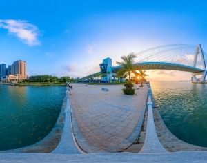 白天城市广场河道全景HDR-ID:5953169