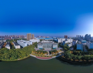 HDR白天城市生态绿化全景-ID:472444065
