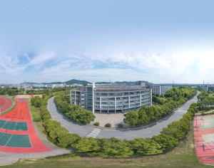 HDR运动健身操场体育广场-ID:969940909
