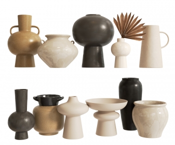 Wabi-sabi Style Clay Pot-ID:640475992