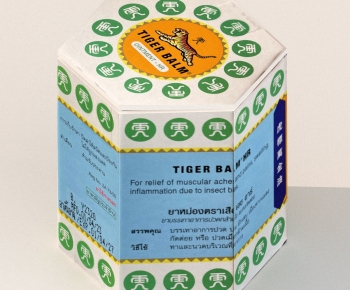 Modern Medical Equipment-ID:764029031