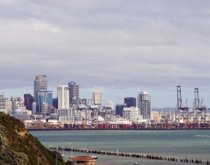 现代白天海边城市外景-ID:148433925