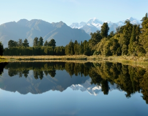 现代森林湖泊风景-ID:450233949