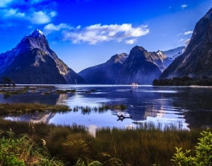 现代湖泊山水风景-ID:6308244