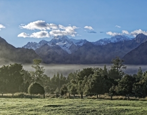 现代草地雪山风景-ID:6308606
