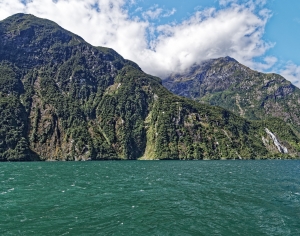 现代湖泊森林风景-ID:767550954