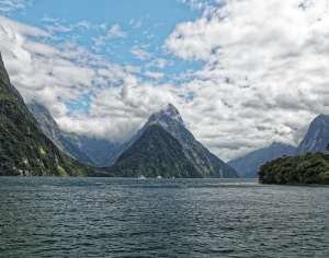 现代森林湖泊风景-ID:346086034