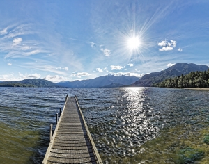 现代湖泊风景-ID:948075067