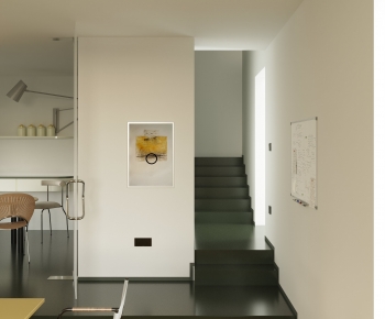 Modern Stairwell-ID:205832963