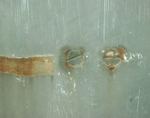 铁锈破旧金属板-ID:490657097