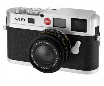 Modern Digital Camera-ID:773618944