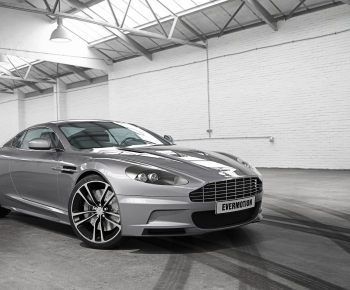 Modern Car-ID:169316056