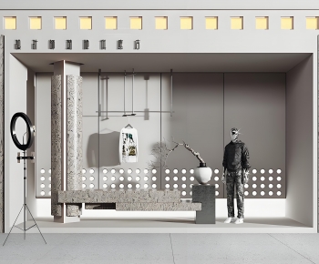 Modern Shop Window-ID:670599944