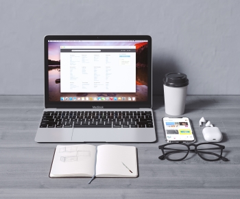 Modern Computer/Computer Screen-ID:103159049