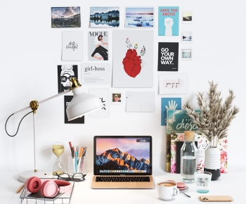 Modern Computer/Computer Screen-ID:725394969