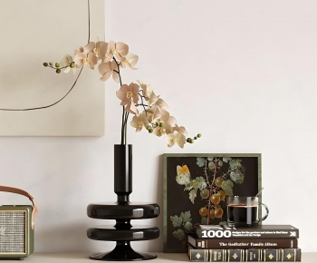 French Style Flower Arrangement-ID:371131904