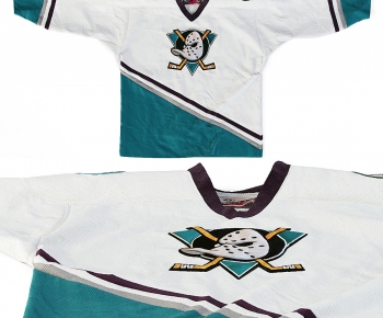 Modern Clothes-ID:588453056