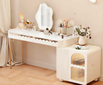 Modern Dresser-ID:621836908