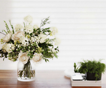 Modern Flower Arrangement-ID:529357913