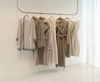 Modern Clothes-ID:642569075