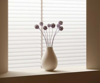 Modern Flower Arrangement-ID:557044981