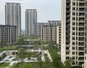 ModernOther Exterior Scenes