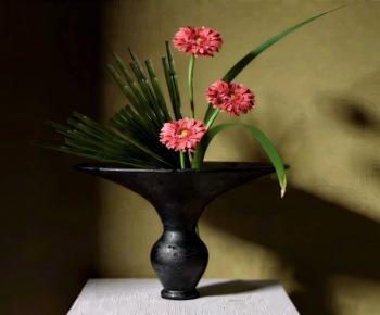 Modern Flower Arrangement-ID:743403912