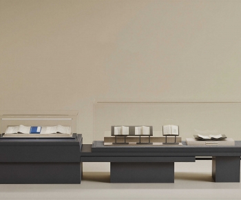 Modern Showcase-ID:304156069