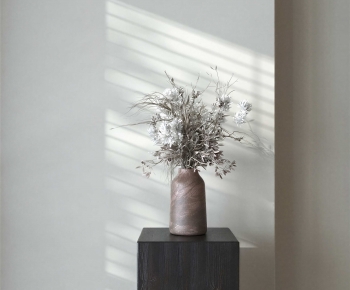 Modern Flower Arrangement-ID:748775014