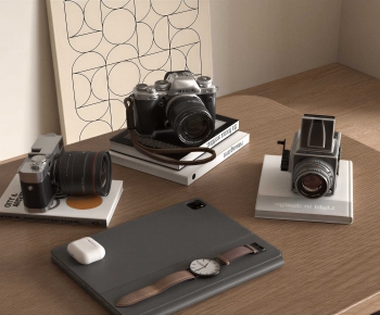 Modern Digital Camera-ID:644623997