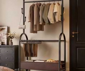 Modern Coat Hanger-ID:384011036