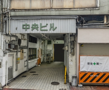 Modern Outdoor Parking Lot-ID:877878909