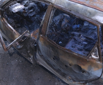 Modern Car-ID:927932987