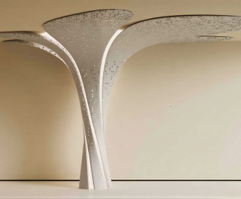 Modern Column-ID:545250892