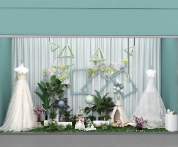 Modern Shop Window-ID:108618021