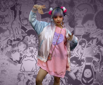 Modern Woman-ID:120990043