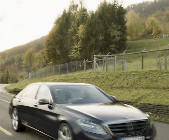 Modern Car-ID:374949932