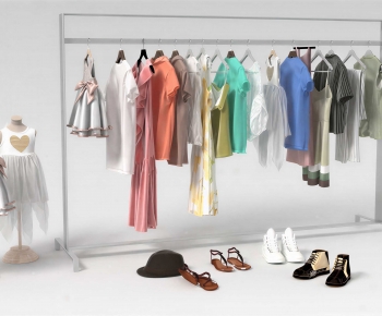 Modern Clothes-ID:651328098