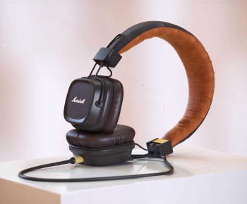Modern Earphone-ID:706566108