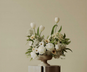Modern Flower Arrangement-ID:418589125