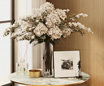 Modern Flower Arrangement-ID:983494042